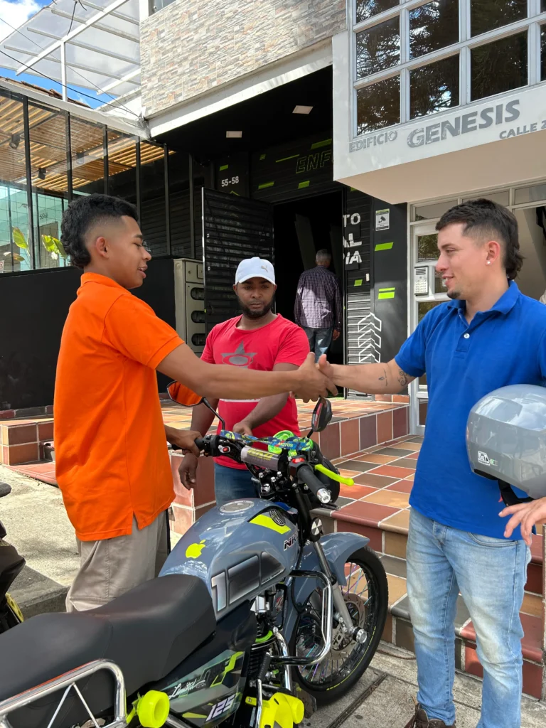 entrega de moto y  ¿Envío de moto de Bogotá a Barranquilla? y Envío de moto de Bucaramanga a Cali y Envío de moto de Cali a Barranquilla y Envío de moto de Cali a Cartagena