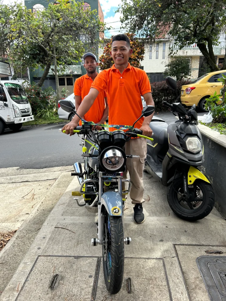 CARGUE DE MOTO MOVERCOL